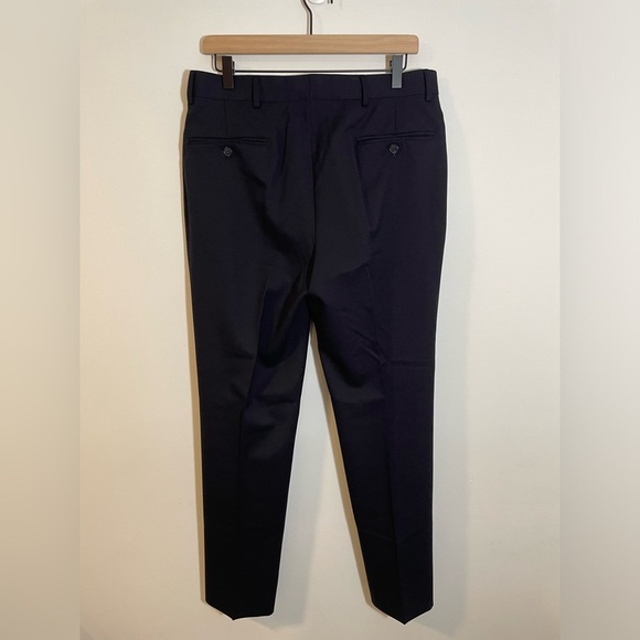 Tommy Hilfiger 100% Wool Suit, Jacket Size 36R Pants Size 30R Black EUC - Picture 9 of 16